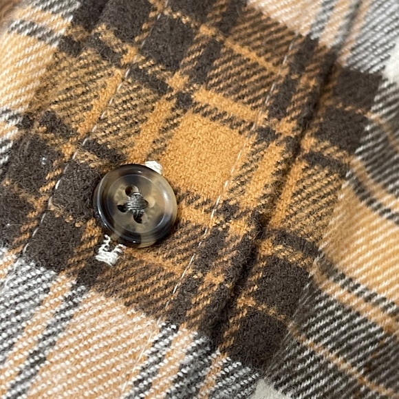 14th & Union Men’s Trim Fit  Plaid Button Front Flannel Long Sleeve Shirt Medium - Picture 3 of 8